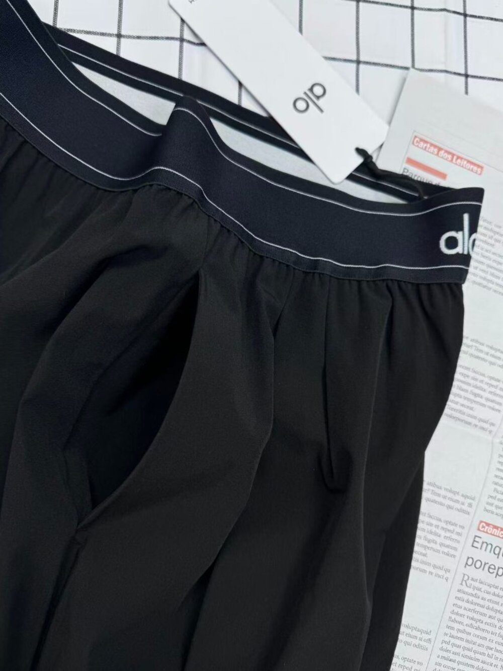 ALO Yoga 😊 Women's Black High Waist Straight Leg Suit Up Pants 🖤 NWT(30-inch) - Picture 5 of 9